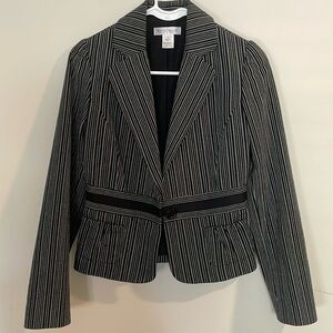 White House black market blazer size 2, black/ white striped pattern